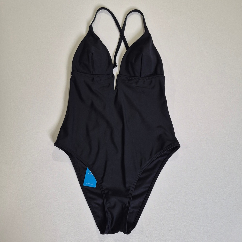 Cupshe Womens Black V-Neck Notched One Piece Swimsuit Size M CAA12E2F006AA